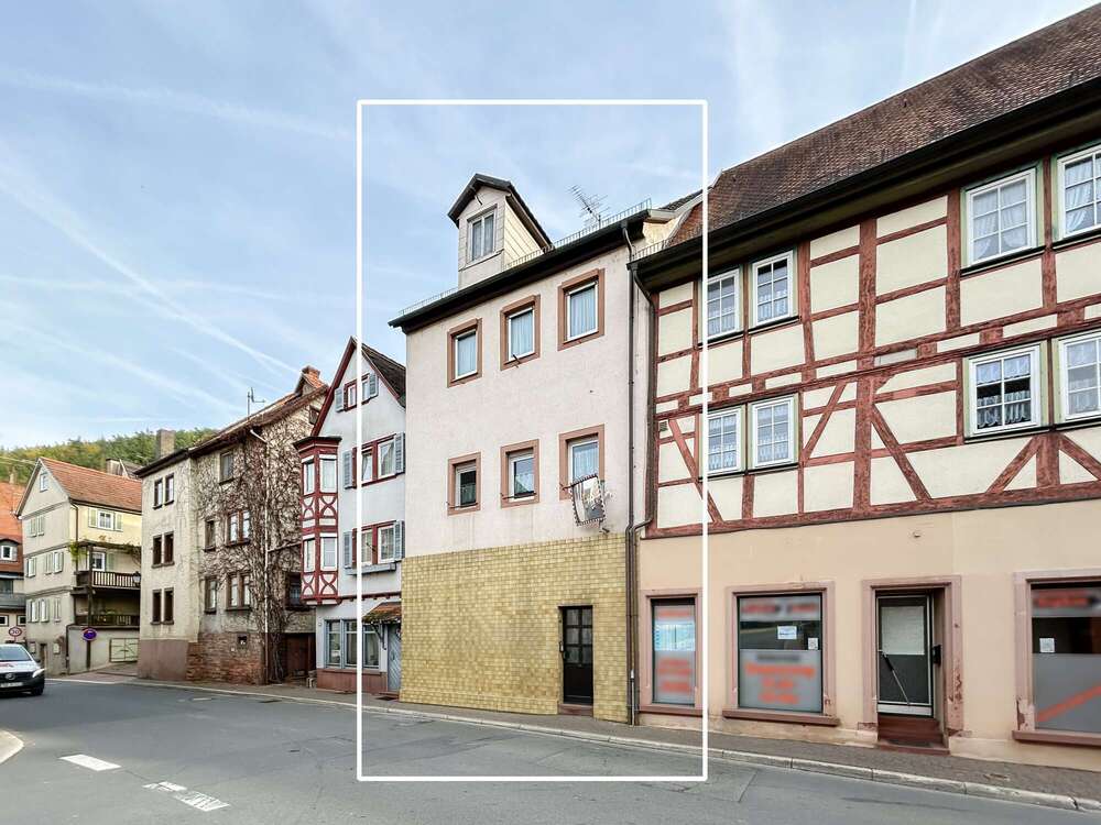Thumbnail-Haus zum Kaufen in Freudenberg 109.000,00 € 173.77 m²
