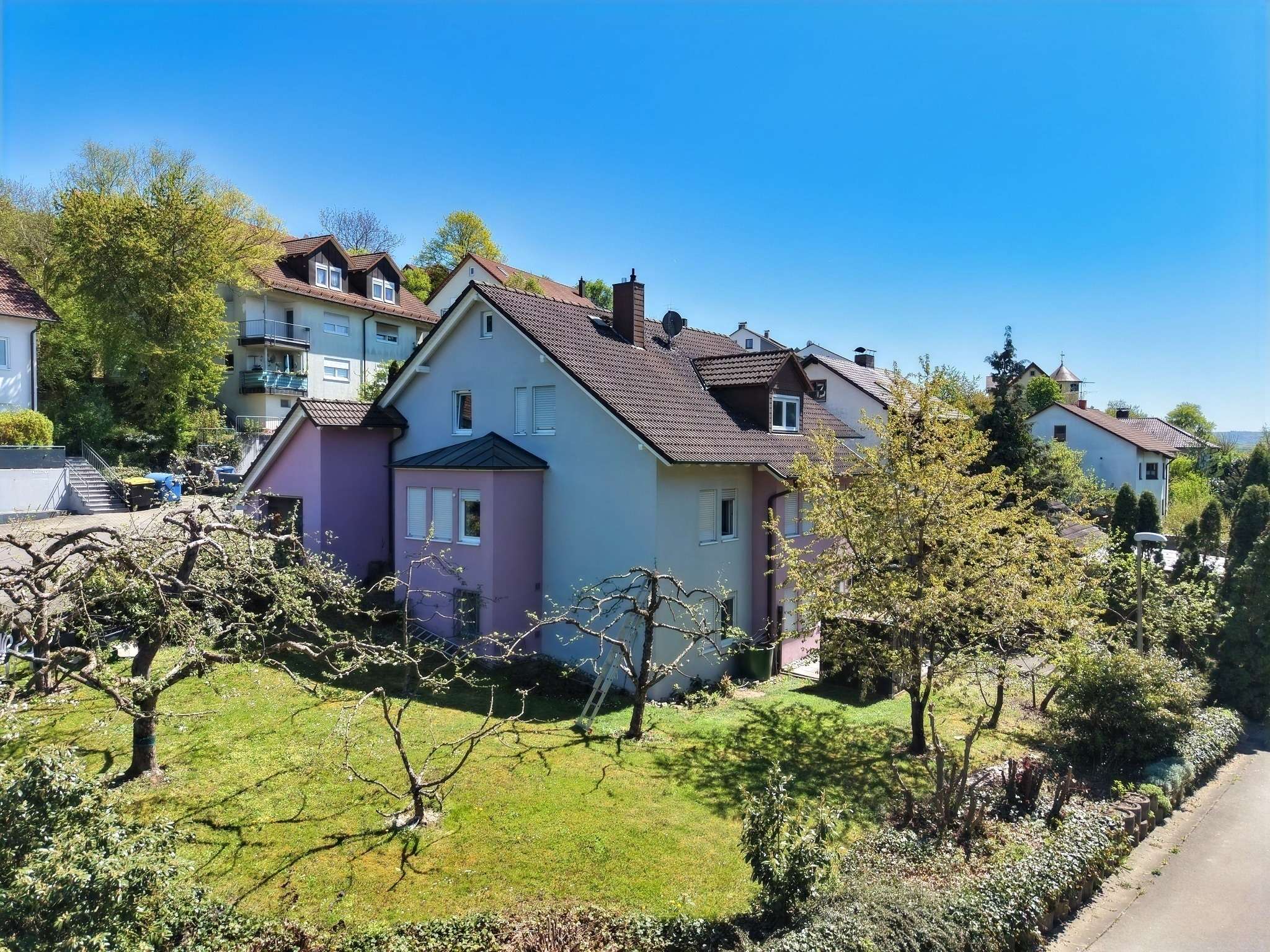 Thumbnail-Haus zum Kaufen in Haßfurt 595.000,00 € 245 m²