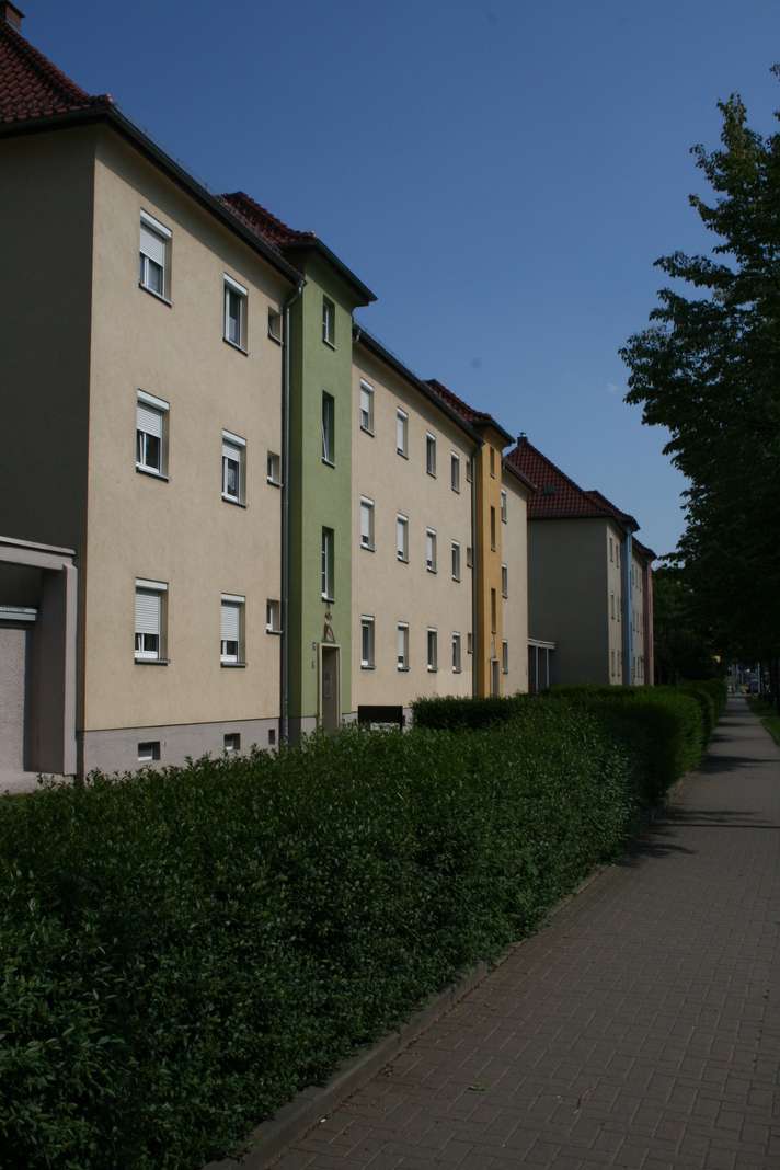 Thumbnail-Wohnung zum Mieten in Gera 295,75 € 48.09 m²