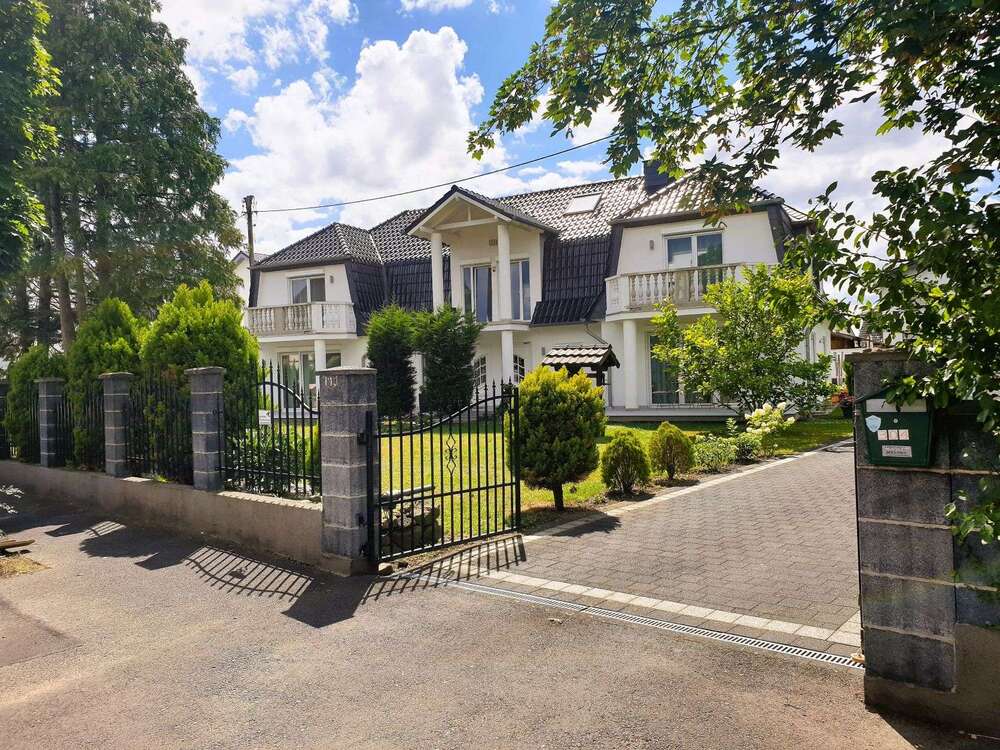 Thumbnail-Haus zum Kaufen in Wesseling 1.559.000,00 € 340 m²