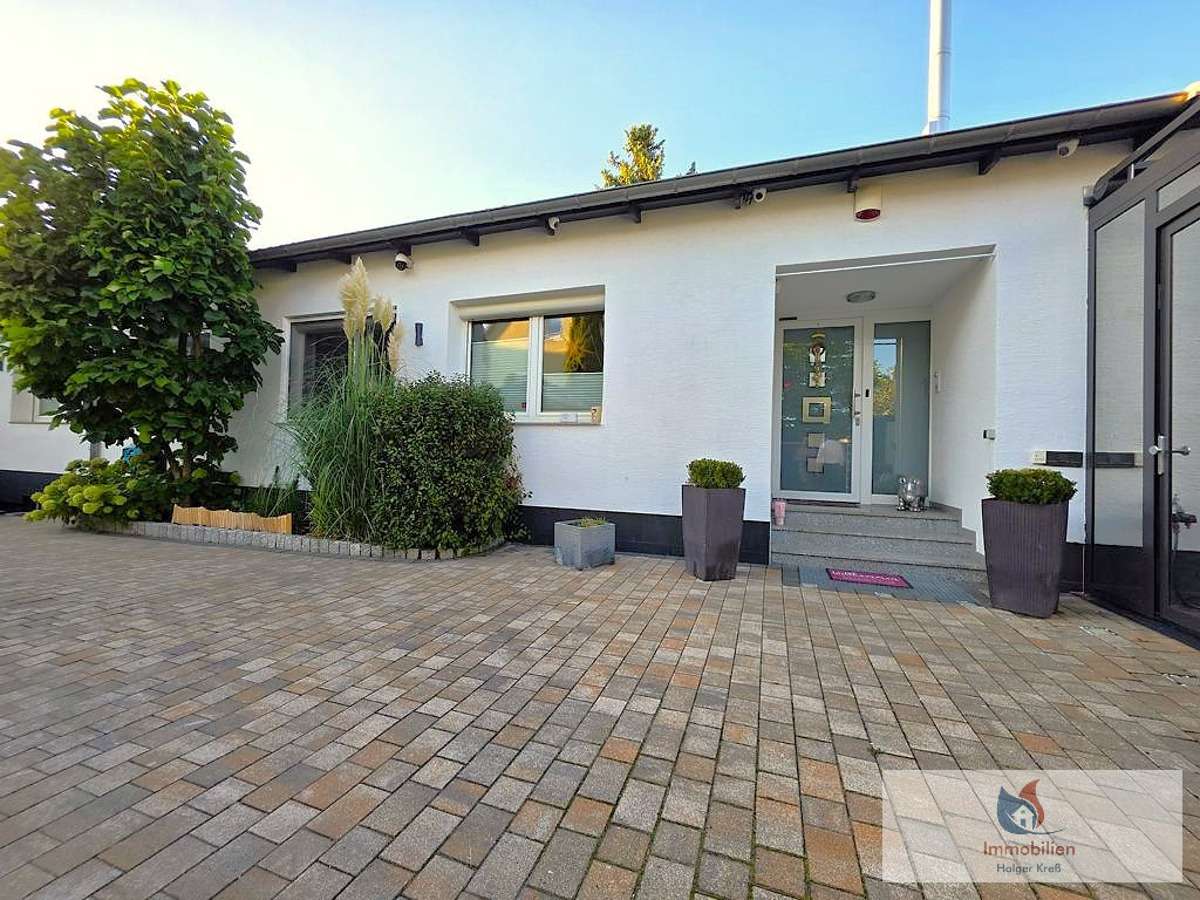 Thumbnail-Haus zum Kaufen in Mühlheim am Main 1.300.000,00 € 252.88 m²