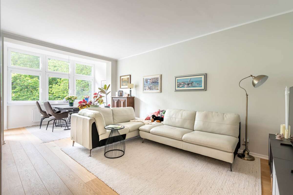 Thumbnail-Wohnung zum Kaufen in Hamburg Winterhude 769.000,00 € 74 m²