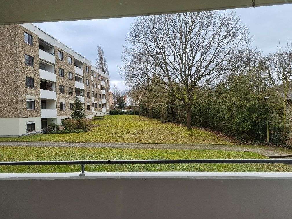 Thumbnail-Wohnung zum Kaufen in Wiesbaden-Delckenheim 319.000,00 € 95 m²