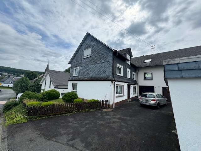 Thumbnail-Haus zum Kaufen in Wilnsdorf 148.000,00 € 150 m²