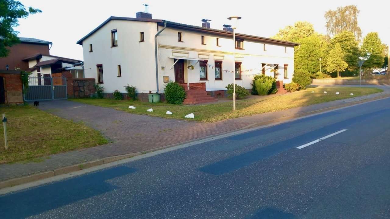 Thumbnail-Haus zum Kaufen in Grambow 165.000,00 € 220 m²