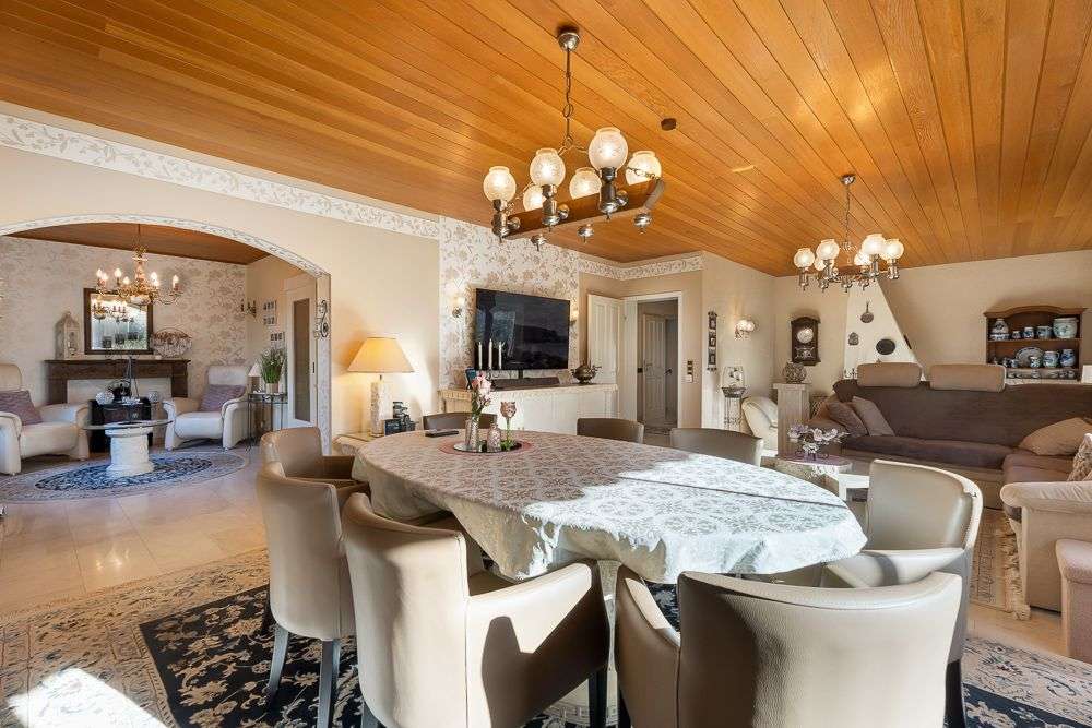 Thumbnail-Haus zum Kaufen in Usingen 749.000,00 € 199 m²