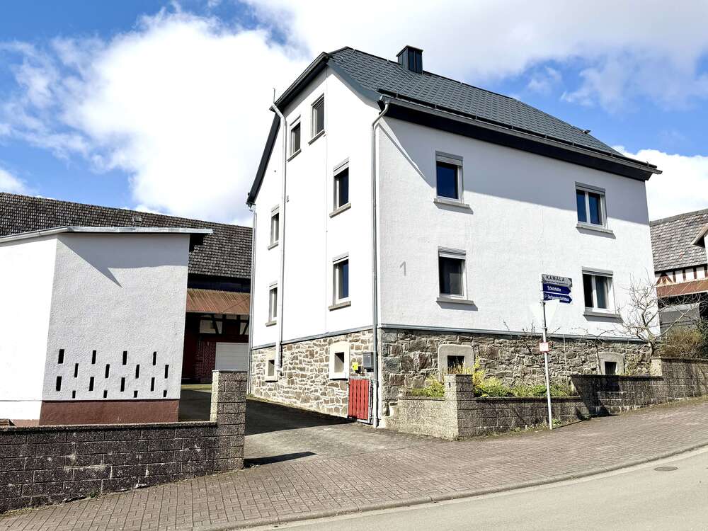 Thumbnail-Haus zum Kaufen in Bischoffen 345.000,00 € 216 m²