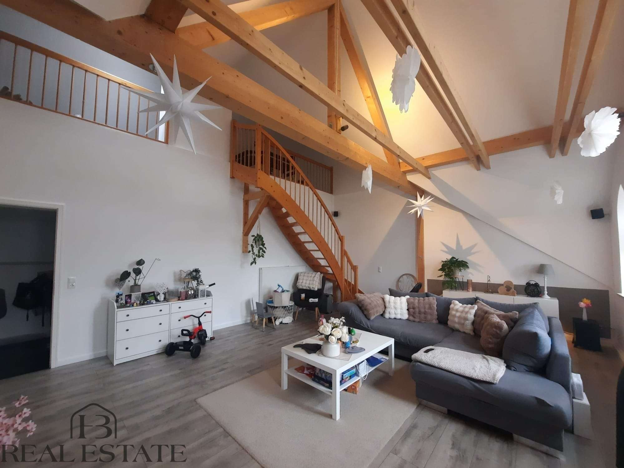 Thumbnail-Wohnung zum Mieten in Stendal 1.422,84 € 237.14 m²