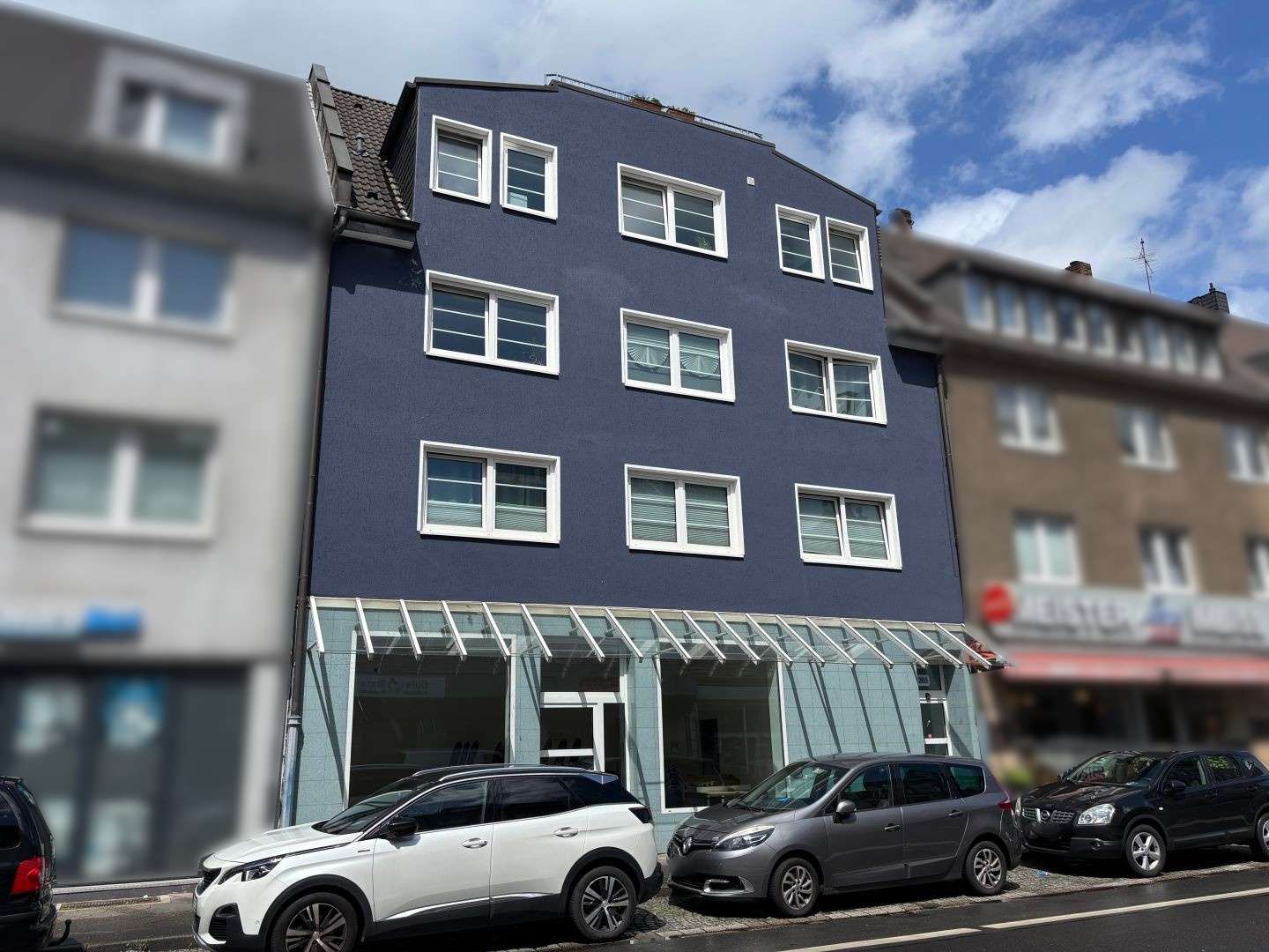 Thumbnail-Haus zum Kaufen in Düsseldorf 1.495.000,00 € 649 m²