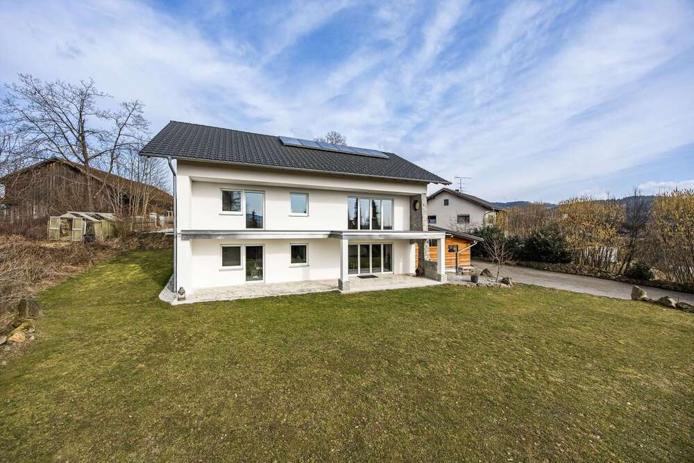 Thumbnail-Haus zum Kaufen in Loitzendorf 698.000,00 € 180 m²