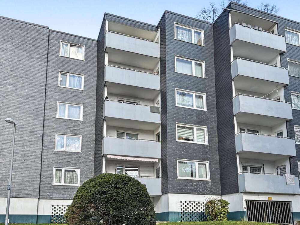 Thumbnail-Wohnung zum Kaufen in Leverkusen 129.000,00 € 74 m²