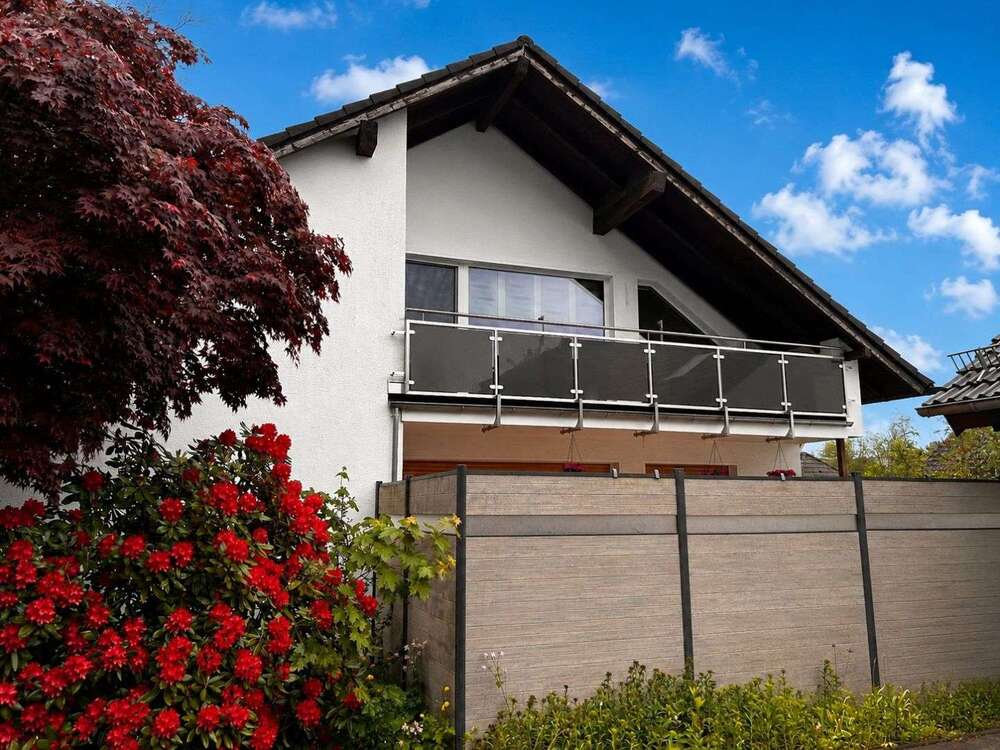 Thumbnail-Haus zum Kaufen in Radevormwald 329.000,00 € 261.69 m²
