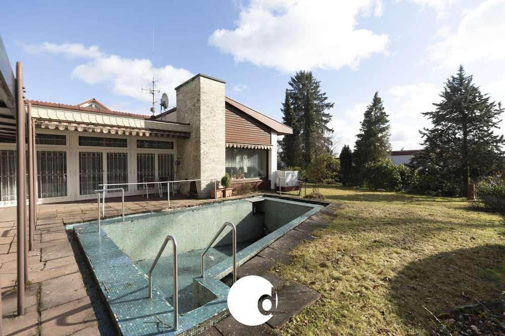 Thumbnail-Haus zum Kaufen in Stuttgart 1.930.000,00 € 225 m²