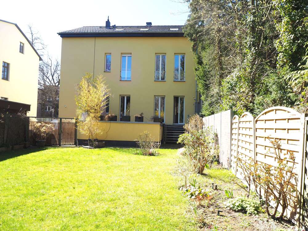 Thumbnail-Haus zum Kaufen in Berlin 1.695.000,00 € 270 m²