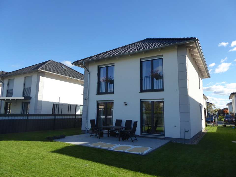 Thumbnail-Haus zum Mieten in Ahrensfelde 2.400,00 € 134 m²