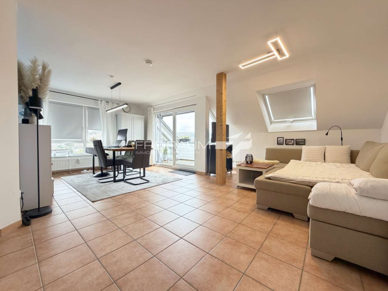 Thumbnail-Wohnung zum Kaufen in Kreuztal Fellinghausen 175.000,00 € 67 m²