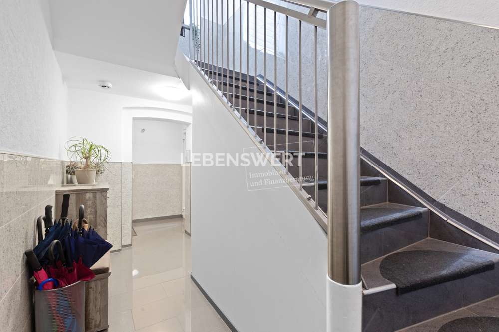 Thumbnail-Haus zum Kaufen in Solingen 519.500,00 € 290 m²