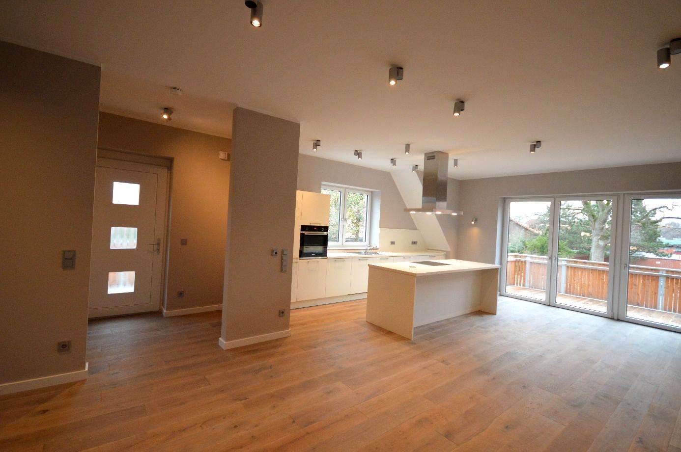 Thumbnail-Wohnung zum Mieten in Burgwedel 1.585,00 € 147.45 m²