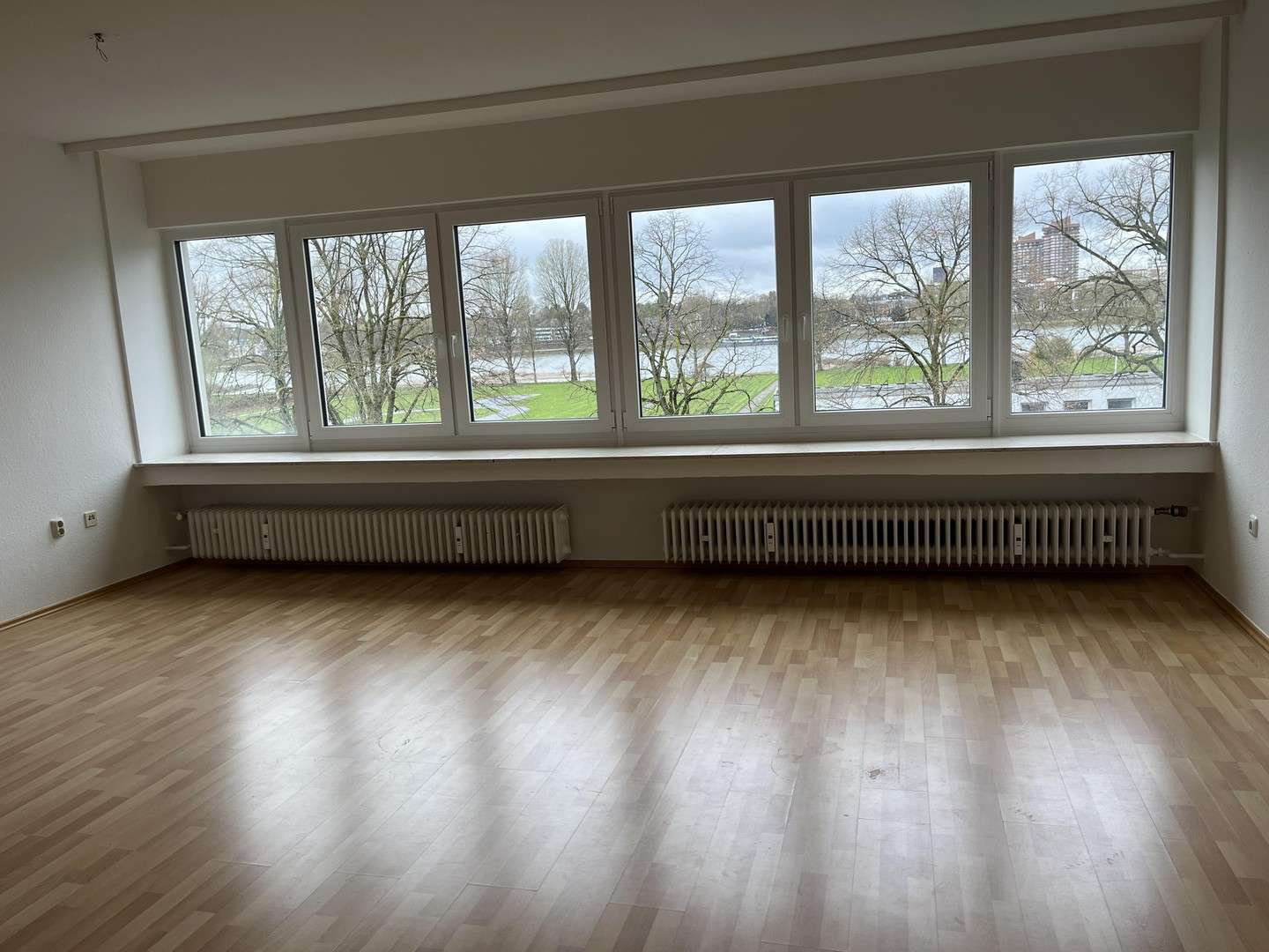 Thumbnail-Wohnung zum Kaufen in Köln 355.000,00 € 77 m²