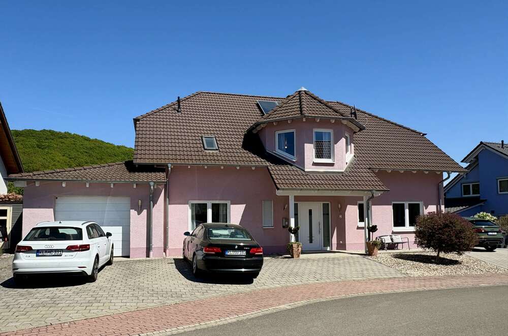 Thumbnail-Haus zum Kaufen in Erzenhausen 549.000,00 € 251 m²