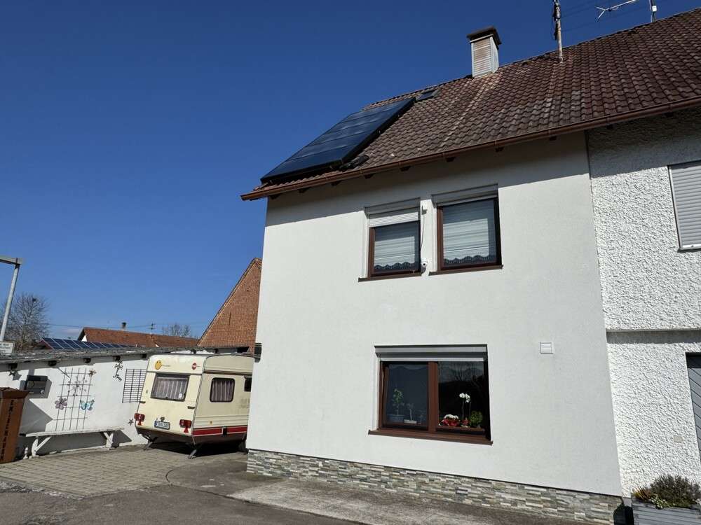 Thumbnail-Haus zum Kaufen in Münsingen Magolsheim 195.000,00 € 92 m²