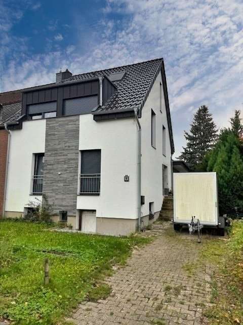 Thumbnail-Haus zum Kaufen in Düsseldorf 704.000,00 € 134 m²