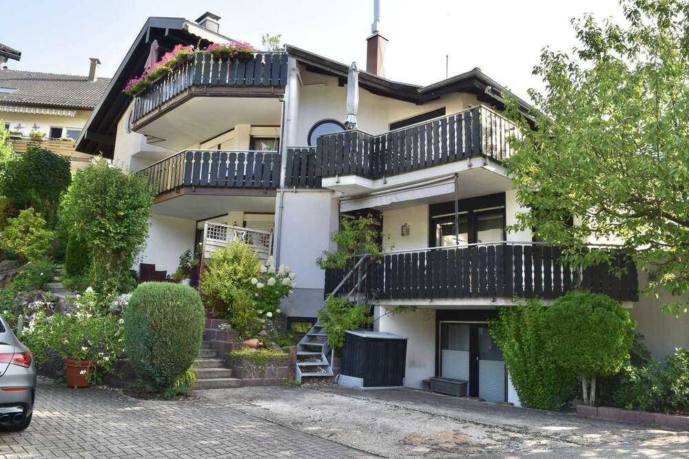 Thumbnail-Haus zum Kaufen in Bad Herrenalb 350.000,00 € 173 m²