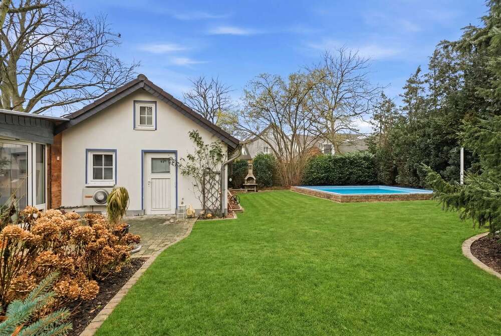 Thumbnail-Haus zum Kaufen in Erftstadt 536.000,00 € 175.8 m²