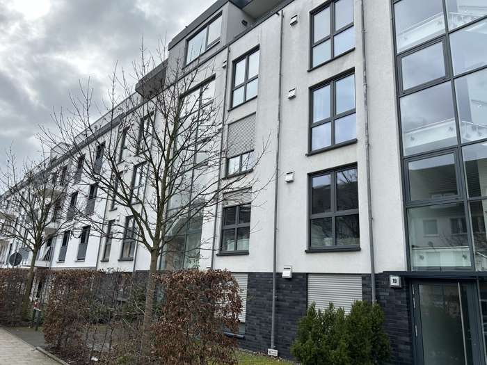 Thumbnail-Wohnung zum Mieten in Düsseldorf Flehe 1.575,00 € 75.11 m²