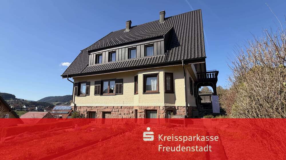 Thumbnail-Haus zum Kaufen in Baiersbronn 450.000,00 € 244.85 m²