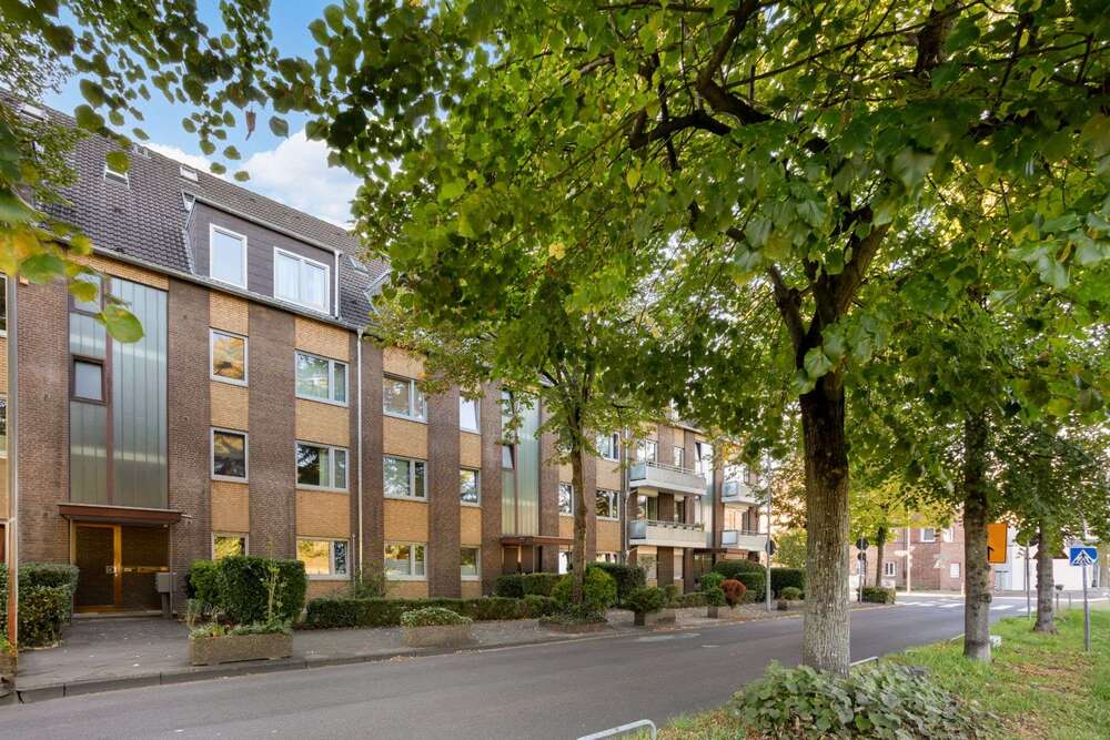 Thumbnail-Wohnung zum Kaufen in Düsseldorf 319.000,00 € 71.87 m²