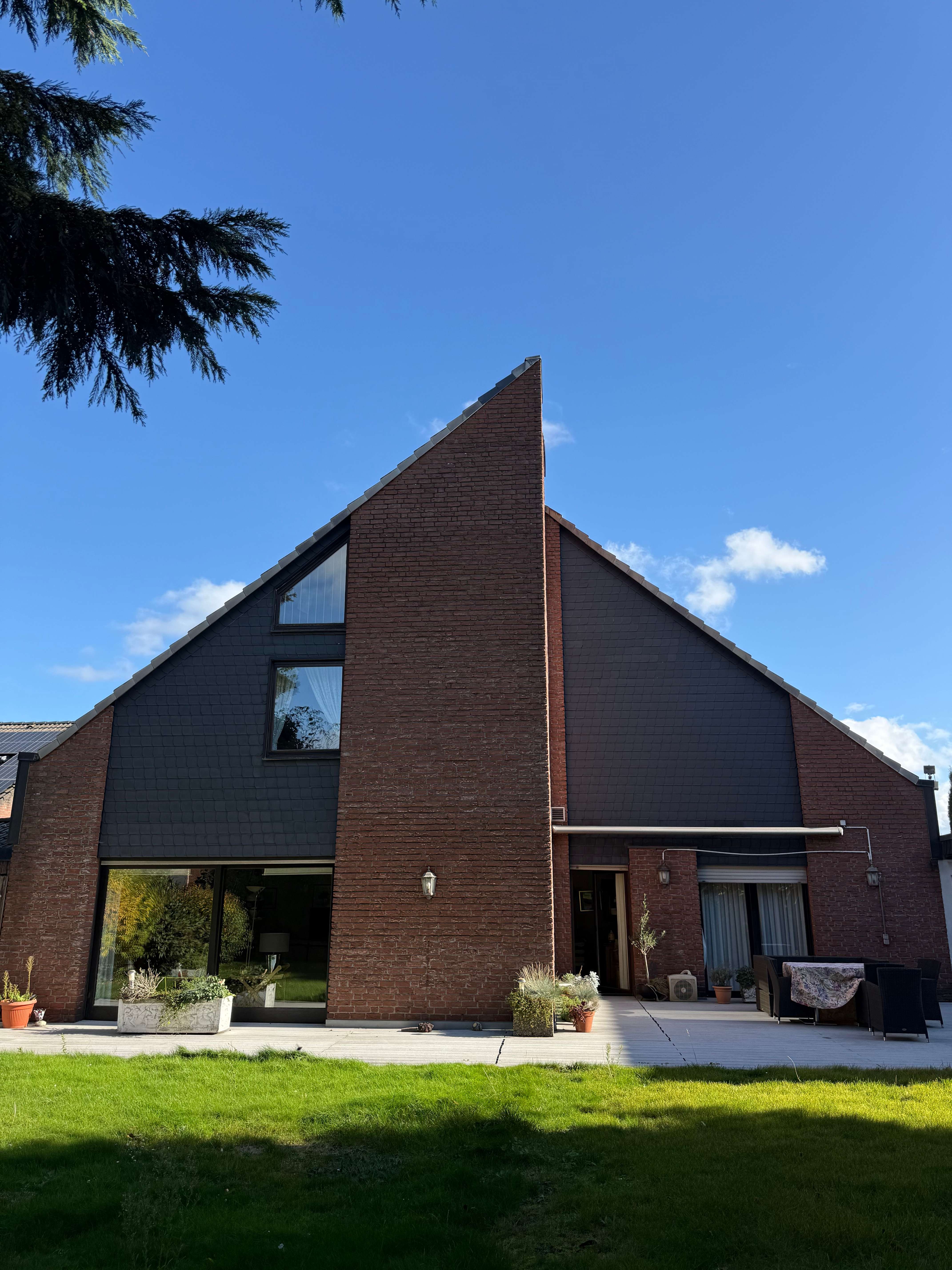 Thumbnail-Haus zum Kaufen in Moers 750.000,00 € 209.9 m²