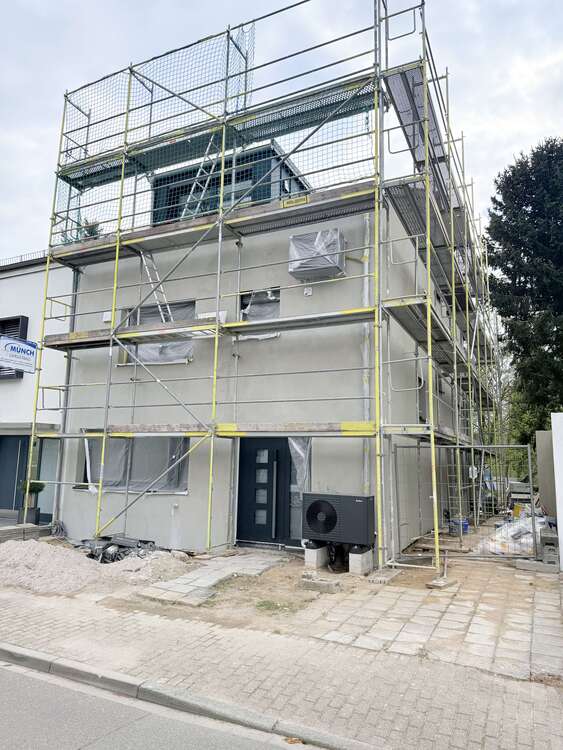 Thumbnail-Wohnung zum Mieten in Sandhausen 2.460,00 € 160 m²