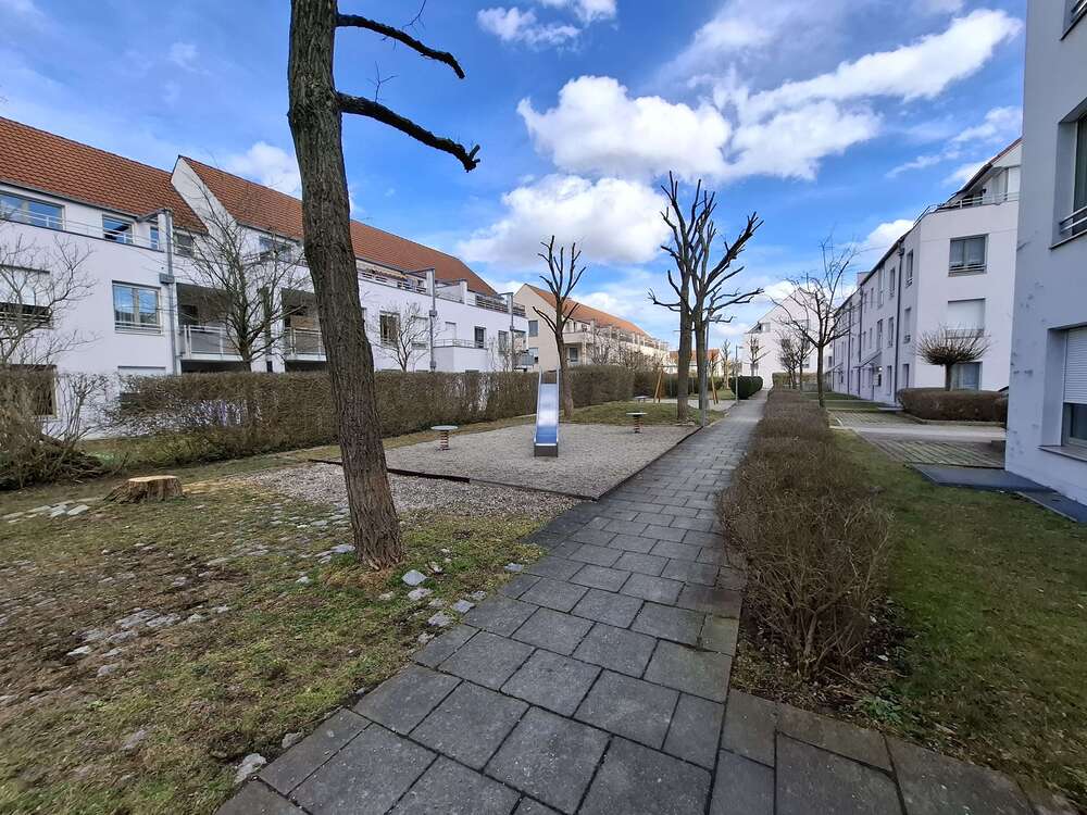 Thumbnail-Wohnung zum Mieten in Königsbrunn 450,00 € 33.8 m²