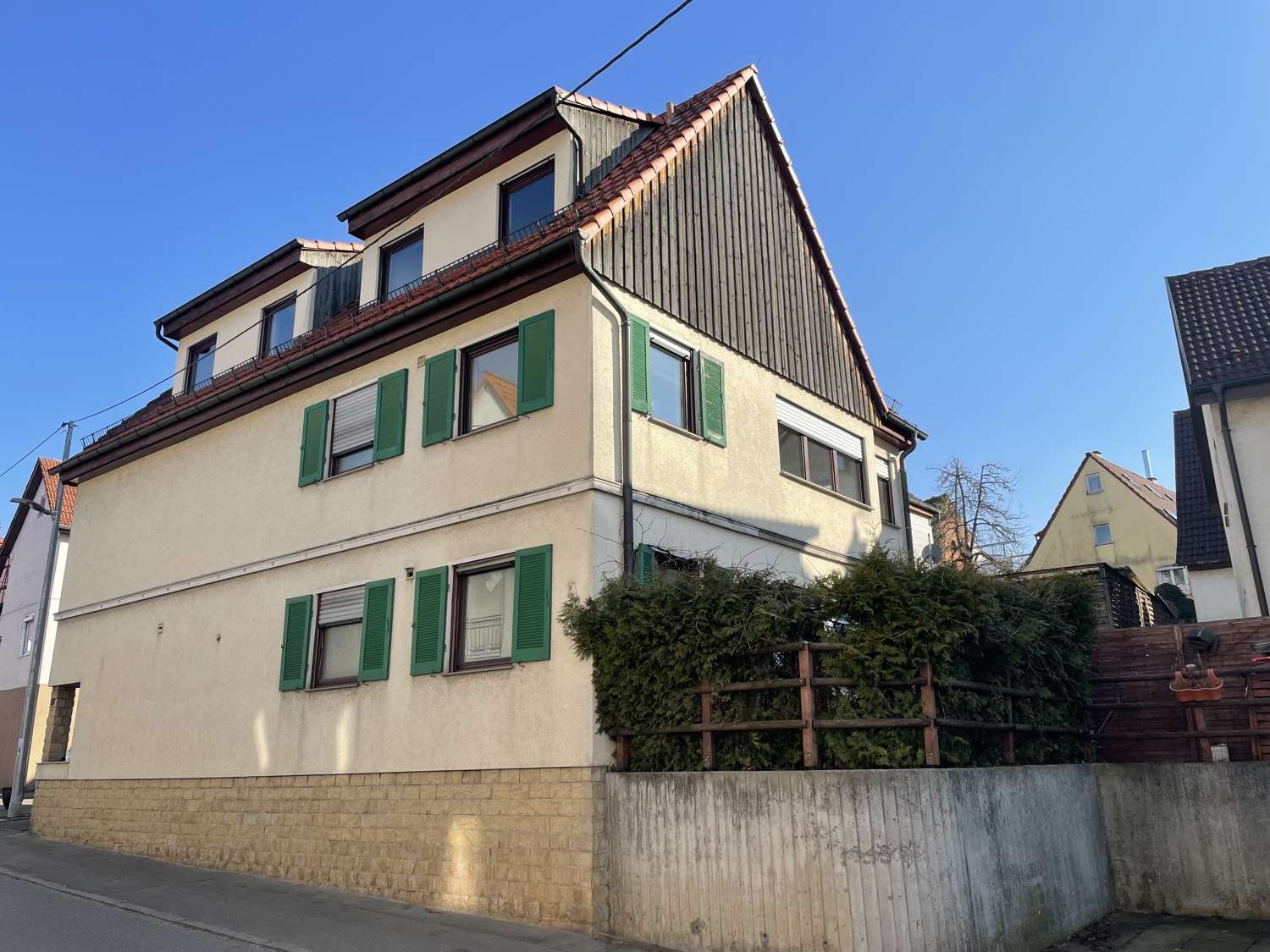 Thumbnail-Haus zum Kaufen in Ostfildern Nellingen 590.000,00 € 228.69 m²