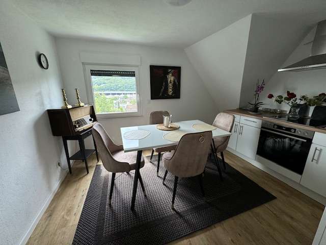 Thumbnail-Wohnung zum Mieten in Siegen 350,00 € 14 m²