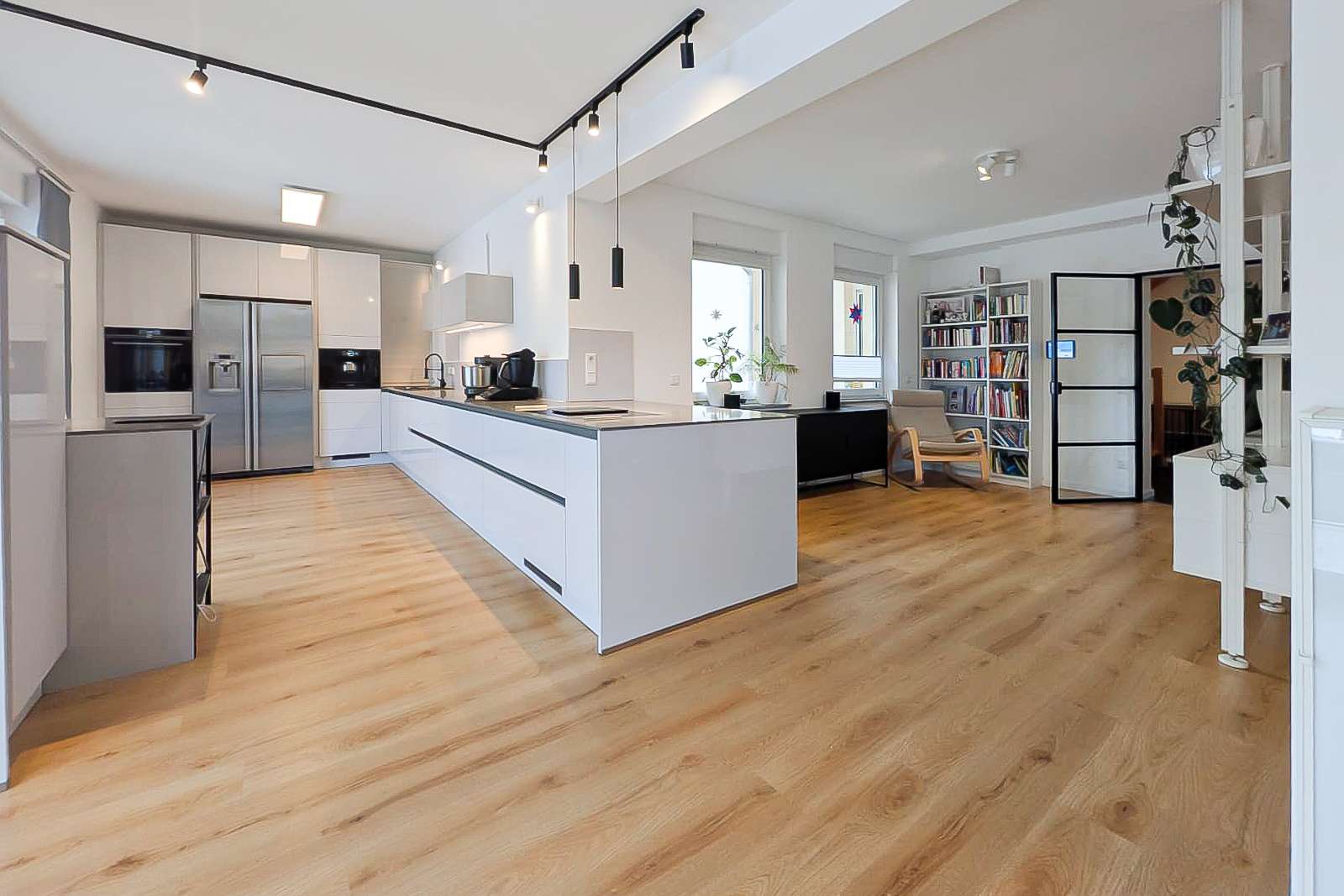 Thumbnail-Wohnung zum Kaufen in Bochum 400.000,00 € 172 m²