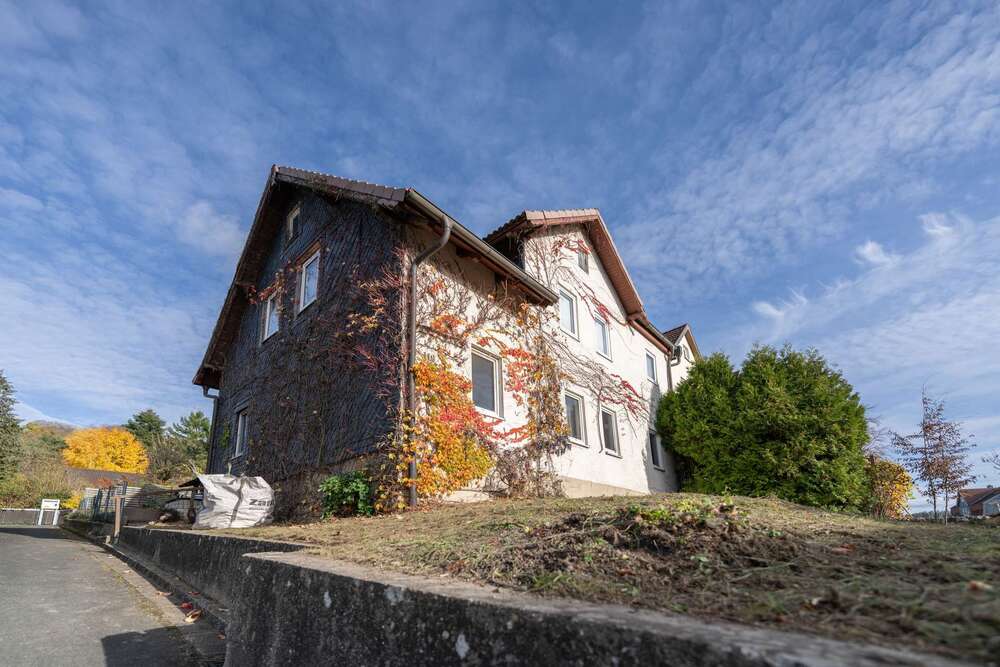 Thumbnail-Haus zum Kaufen in Coburg 245.000,00 € 220 m²