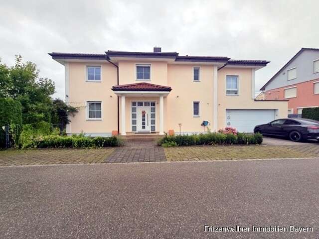 Thumbnail-Haus zum Kaufen in Königsbrunn 1.350.000,00 € 261 m²