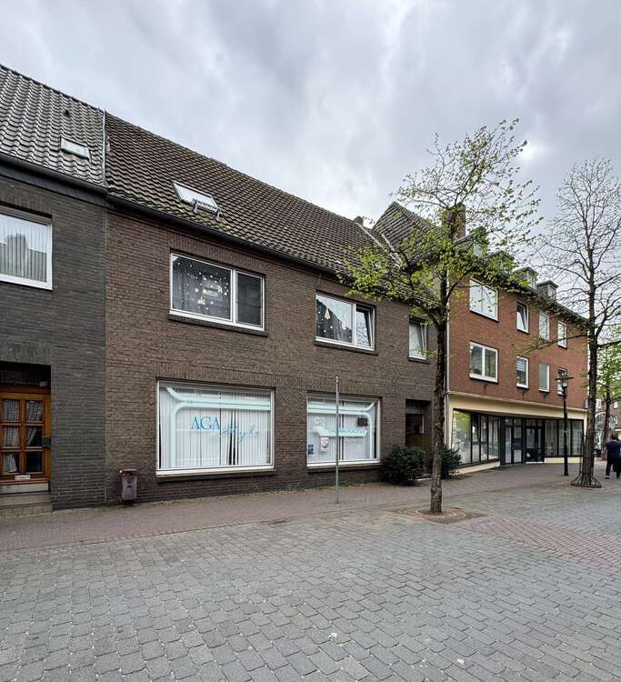 Thumbnail-Haus zum Kaufen in Emmerich am Rhein 339.000,00 € 259.85 m²