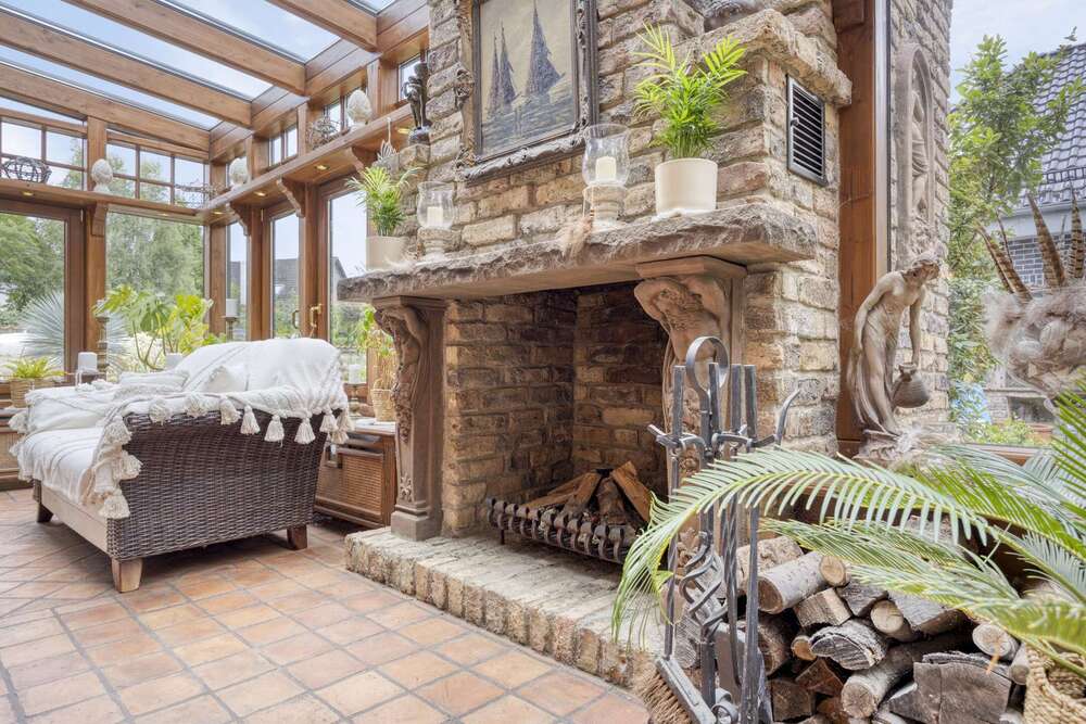 Thumbnail-Haus zum Kaufen in Langenfeld 1.279.000,00 € 357.05 m²