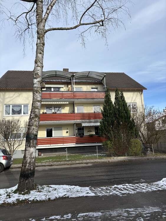 Thumbnail-Wohnung zum Mieten in Rosenheim 1.050,00 € 86 m²