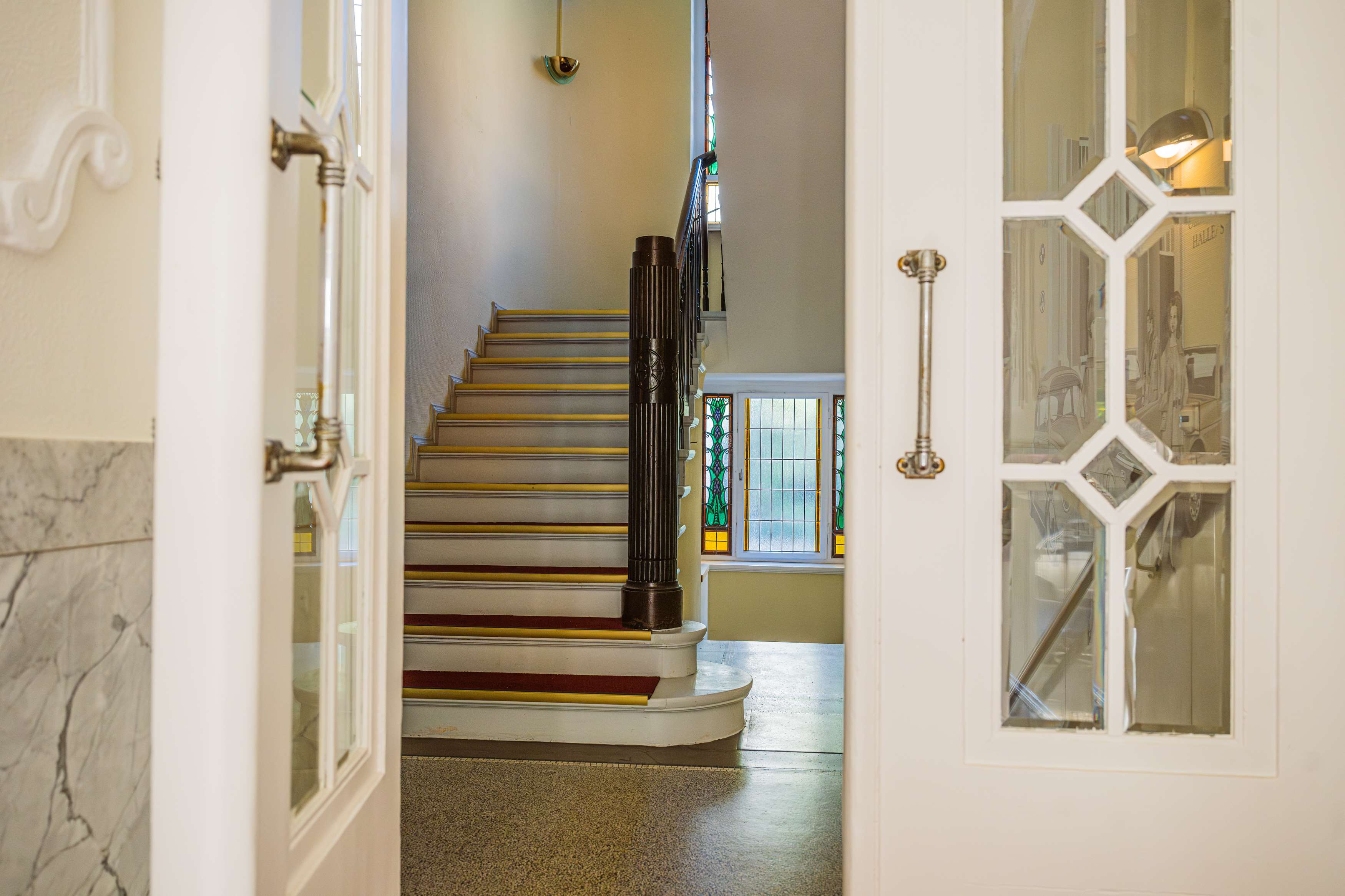 Thumbnail-Haus zum Kaufen in Halle 1.590.000,00 € 1000 m²