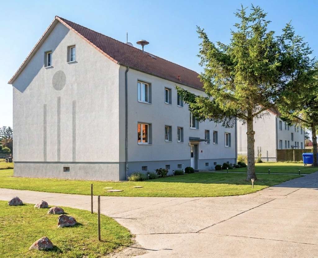 Thumbnail-Wohnung zum Mieten in Weitenhagen OT Behrenwalde 289,00 € 48.1 m²