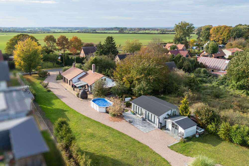 Thumbnail-Haus zum Kaufen in Varchentin, OT Carolinenhof 498.500,00 € 191 m²