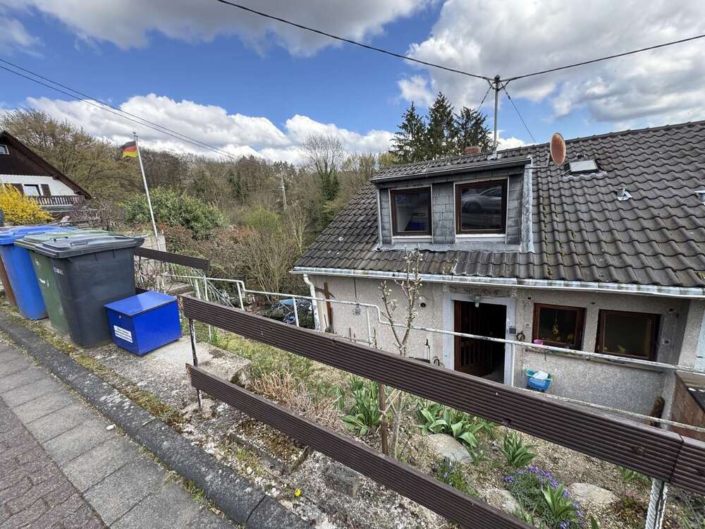 Thumbnail-Haus zum Kaufen in Neuwied 56.000,00 € 99 m²