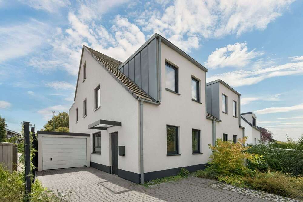 Thumbnail-Haus zum Kaufen in Meerbusch 1.150.000,00 € 205 m²