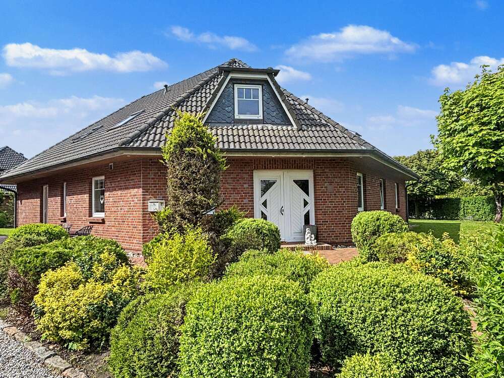 Thumbnail-Haus zum Kaufen in Achtrup 495.000,00 € 241.45 m²