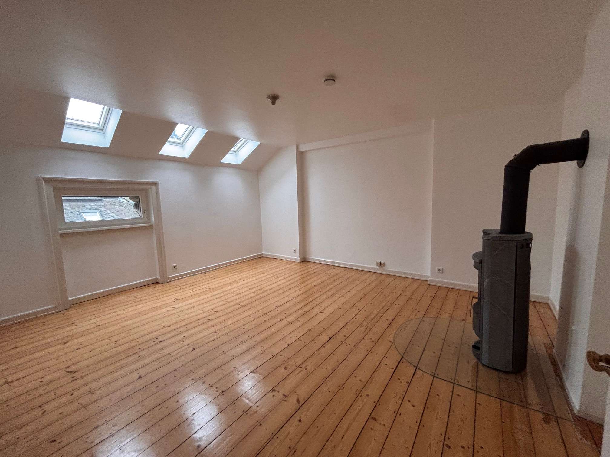 Thumbnail-Wohnung zum Mieten in Wiesbaden 1.600,00 € 117 m²