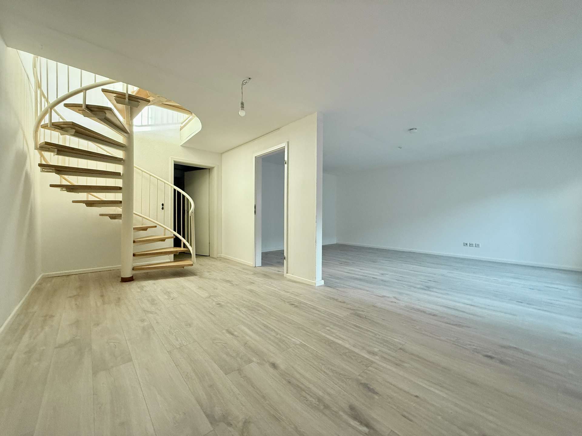 Thumbnail-Haus zum Kaufen in Berlin 640.000,00 € 244 m²